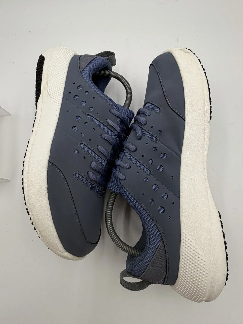 Crocs Men’s Size 9 Clock Work Slip Resistant Navy Blue Work Sneakers 209475
